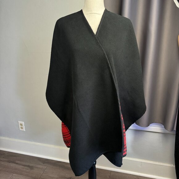 Fleece Red Black Buffalo Plaid Wrap Cape Blanket Poncho Reversible One Size Wmns - Picture 10 of 14